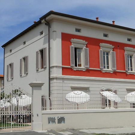 Villino Ermione Hotel Marina Di Pisa Exterior foto