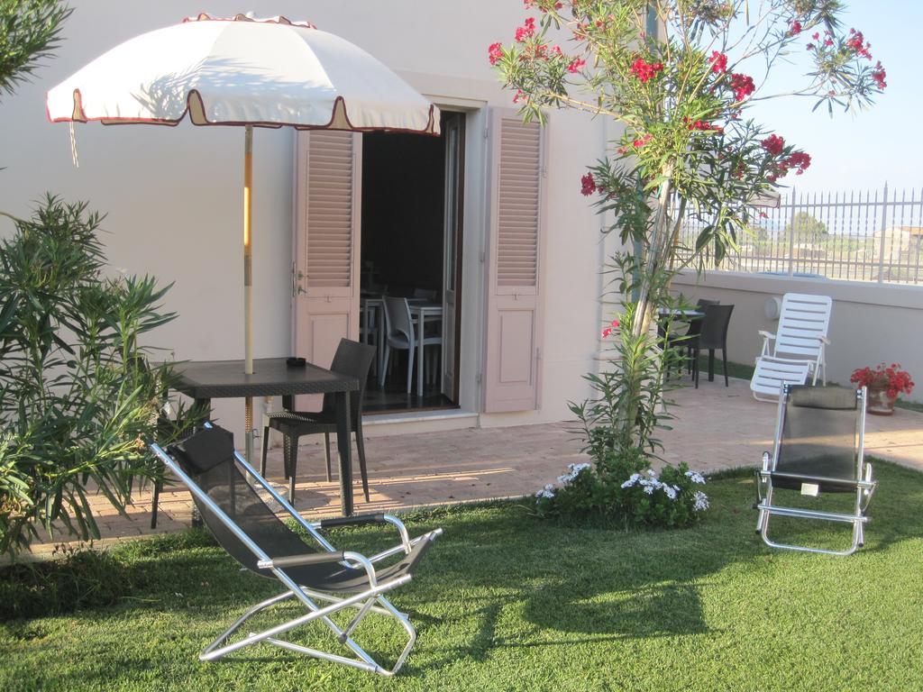 Villino Ermione Hotel Marina Di Pisa Exterior foto