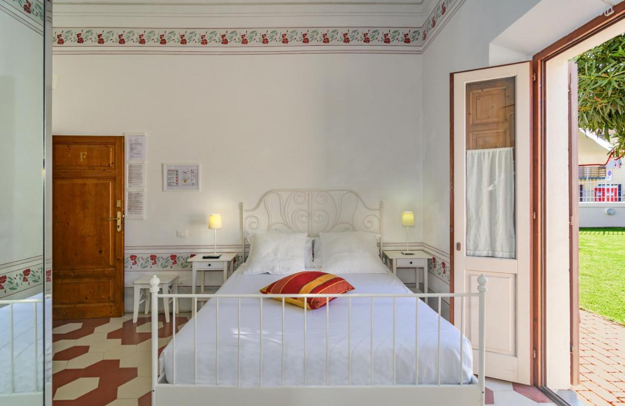 Villino Ermione Hotel Marina Di Pisa Exterior foto