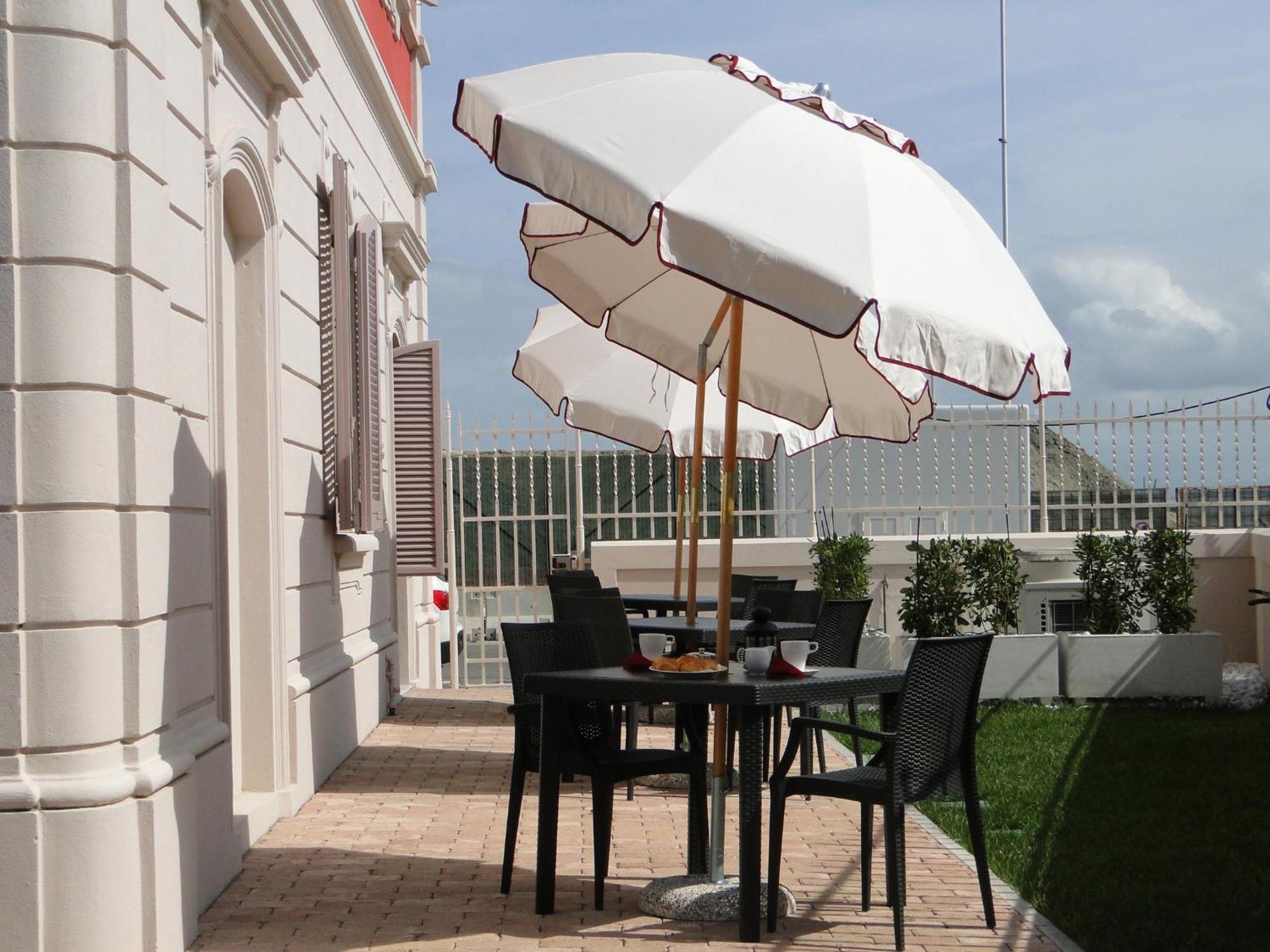 Villino Ermione Hotel Marina Di Pisa Exterior foto