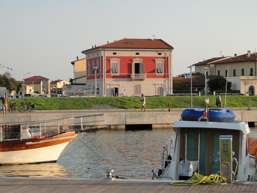Villino Ermione Hotel Marina Di Pisa Exterior foto