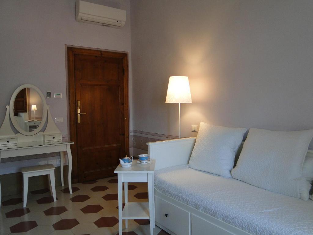 Villino Ermione Hotel Marina Di Pisa Exterior foto
